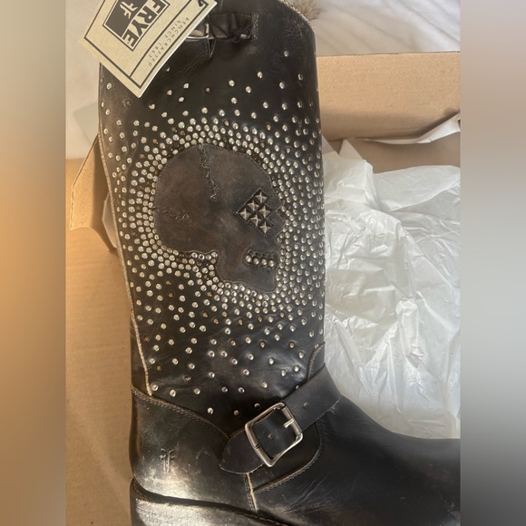 Rare. Frye Jenna Tall Skull Black Studded Leather Boots Never Worn. - Picture 10 of 11